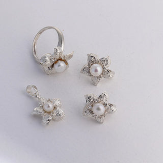 Fleur Perle - Bague, Boucles d'oreilles, Pendentif