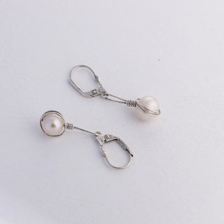 Short Hanging Pearls - Earrings