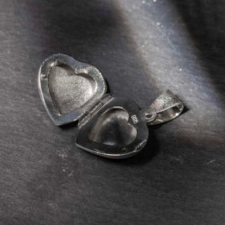 Small Opening Heart - Pendant