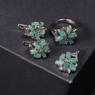 Emerald Flower - Ring, Earrings, Pendant